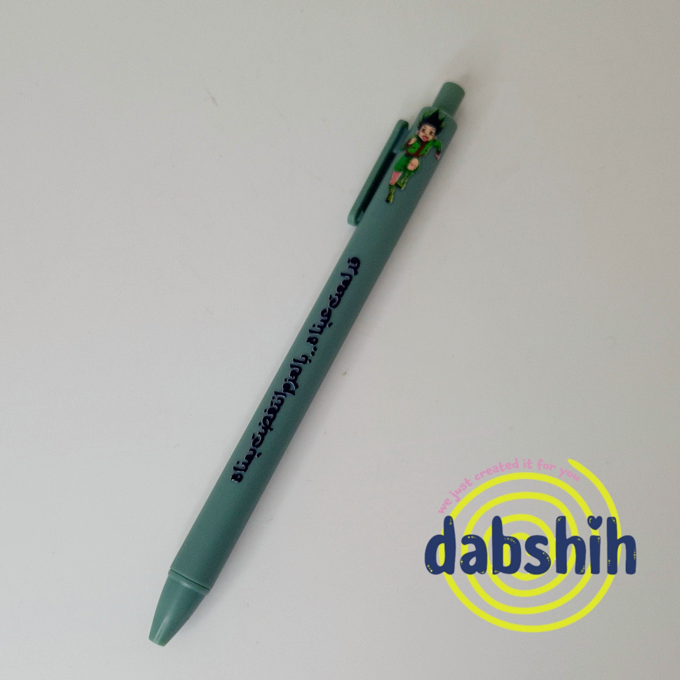 pens / أقلام