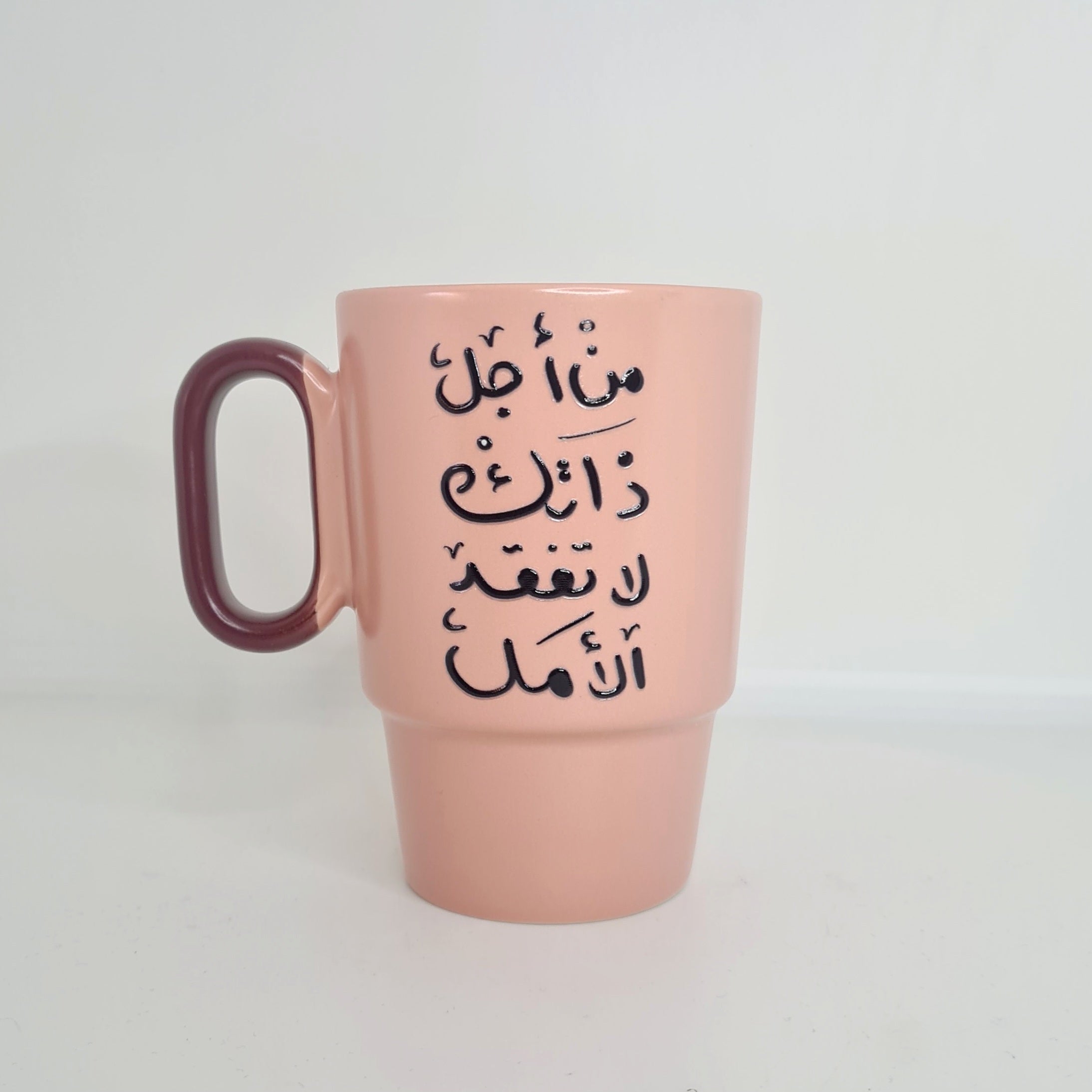 أكواب مزاجية متقلبة